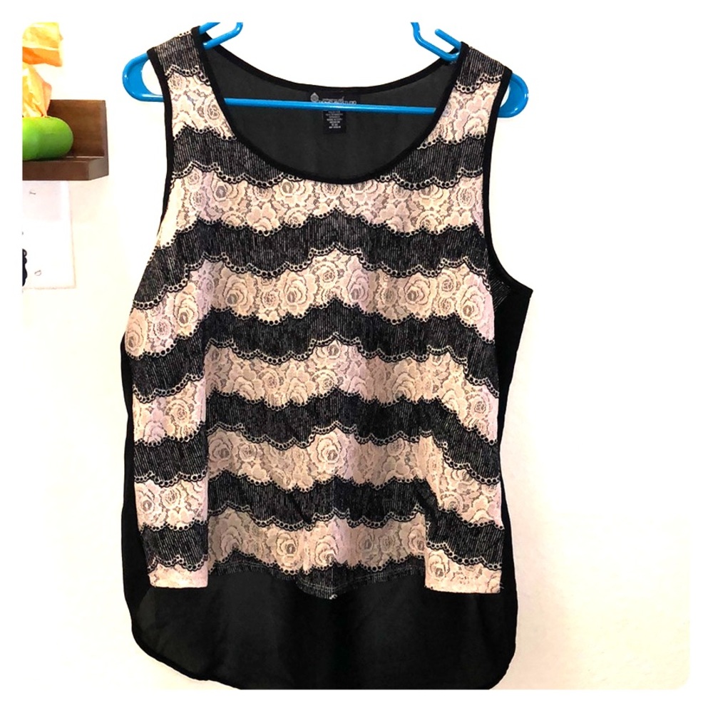 Black and Tan lace sleeveless top!